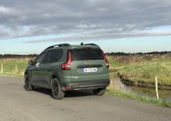 Exterieur_dacia-jogger-7-places-hybrid-140_4